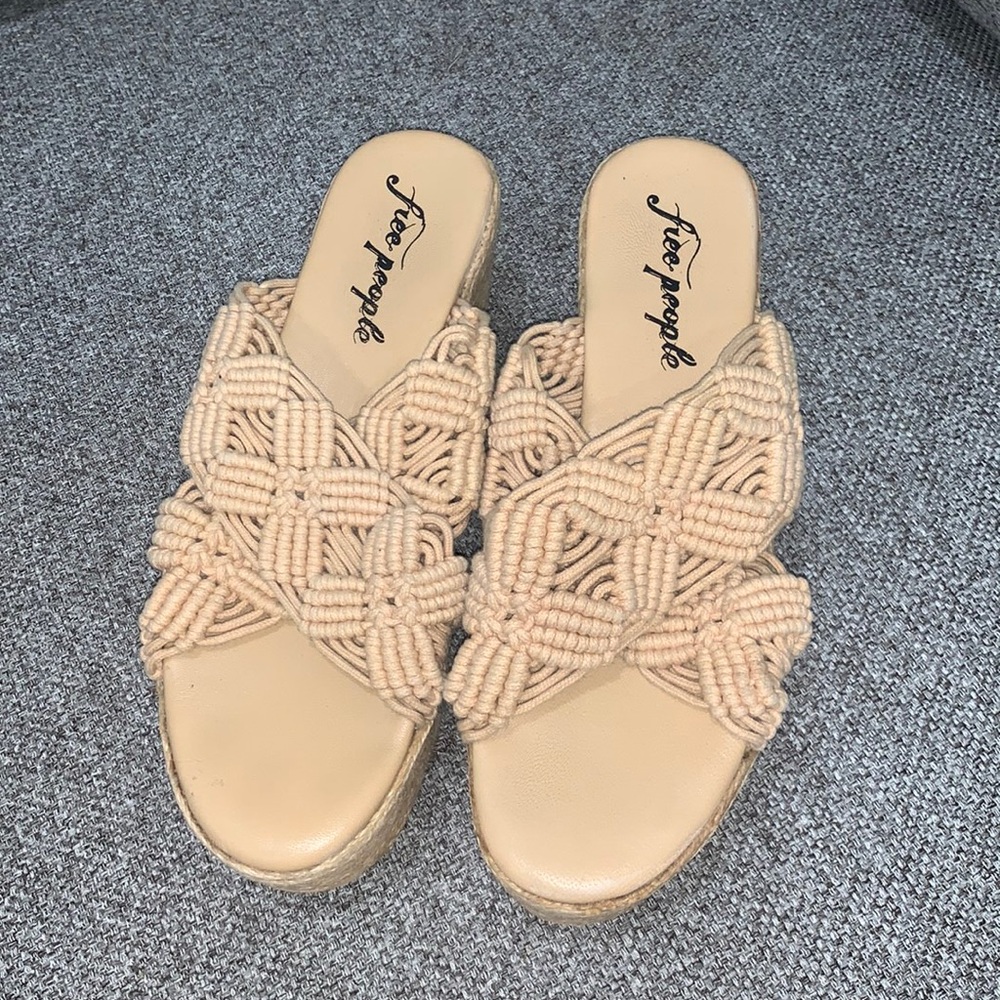 Free People Highline Crochet Platform Sandals In Sand | Size 41 (US Size 9.5)